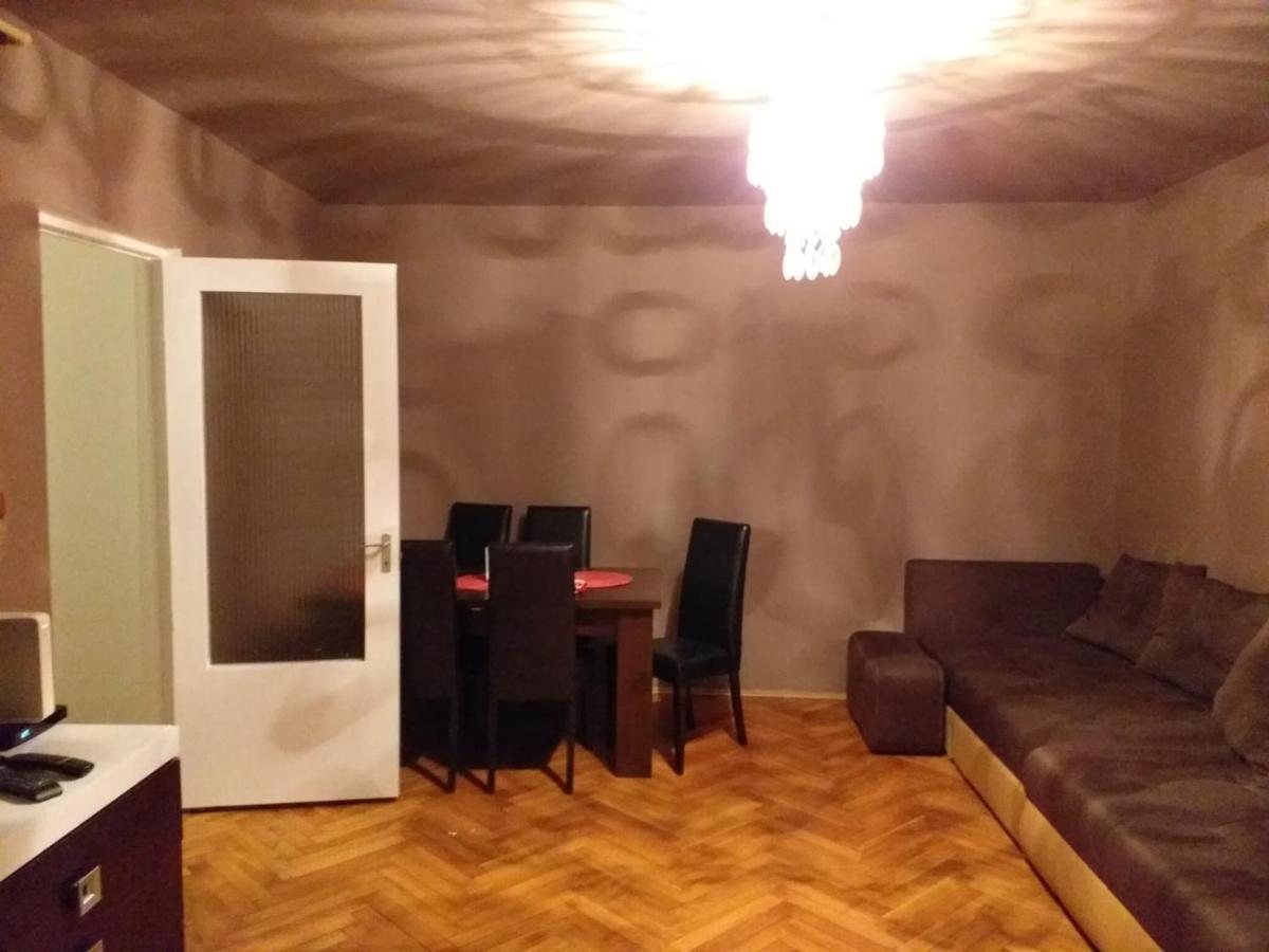Apartament 3 Camere อัลบายูเลีย ภายนอก รูปภาพ